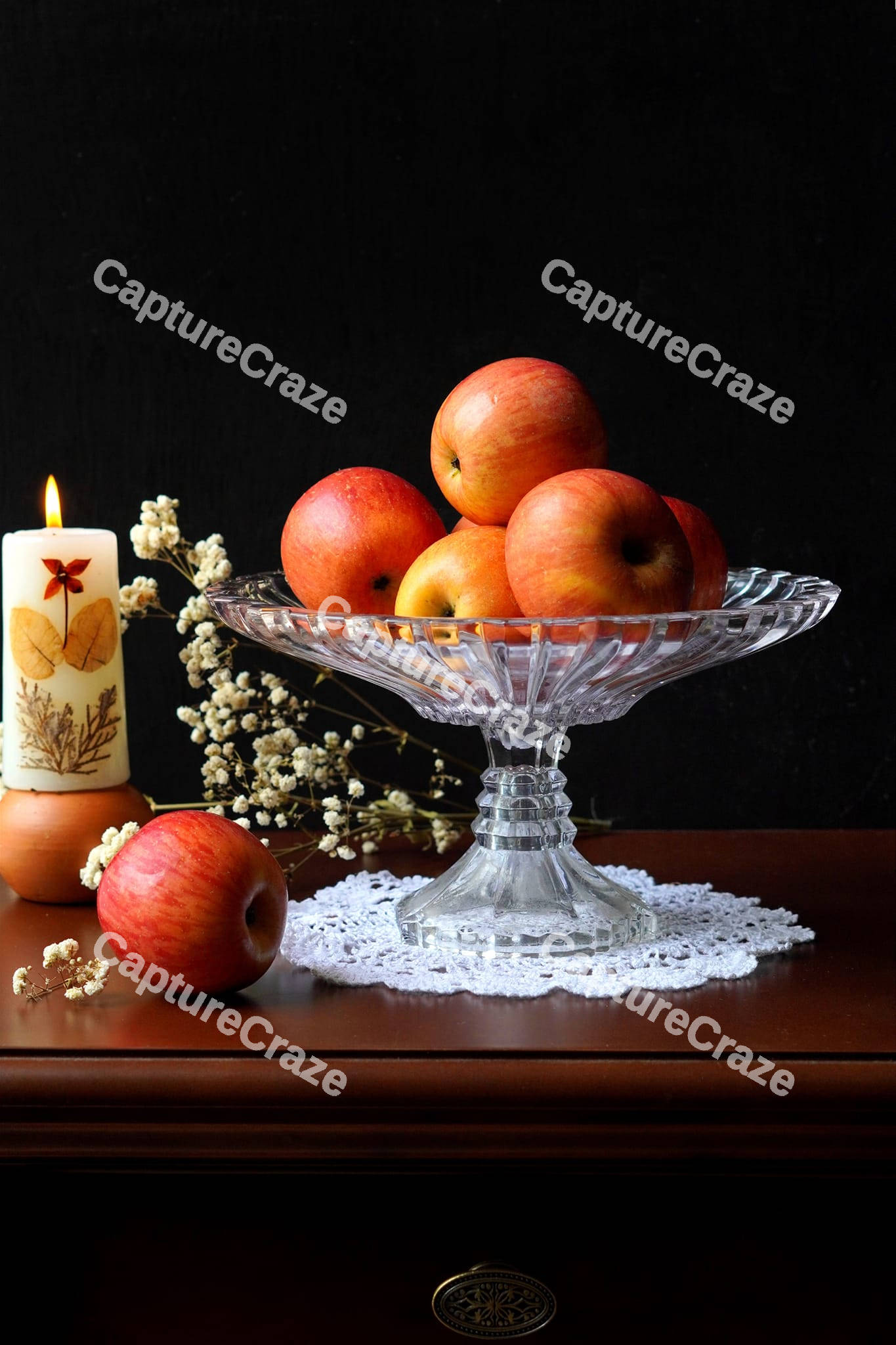 Crystal bowl with red apples